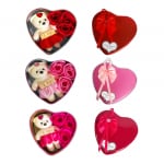 ROSAS CON OSO FELIZ DIA EN CAJA CORAZON METALICA: