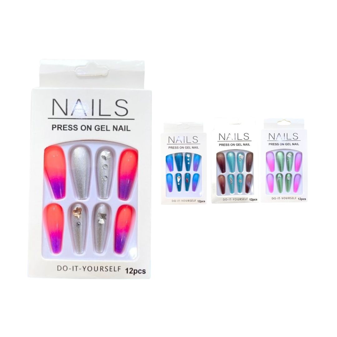 DZ. UÑA DECORADA EN CAJA CON APLIQUES H031