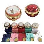 ROSA ENCAPSULADA CON COLLAR EN CAJA: